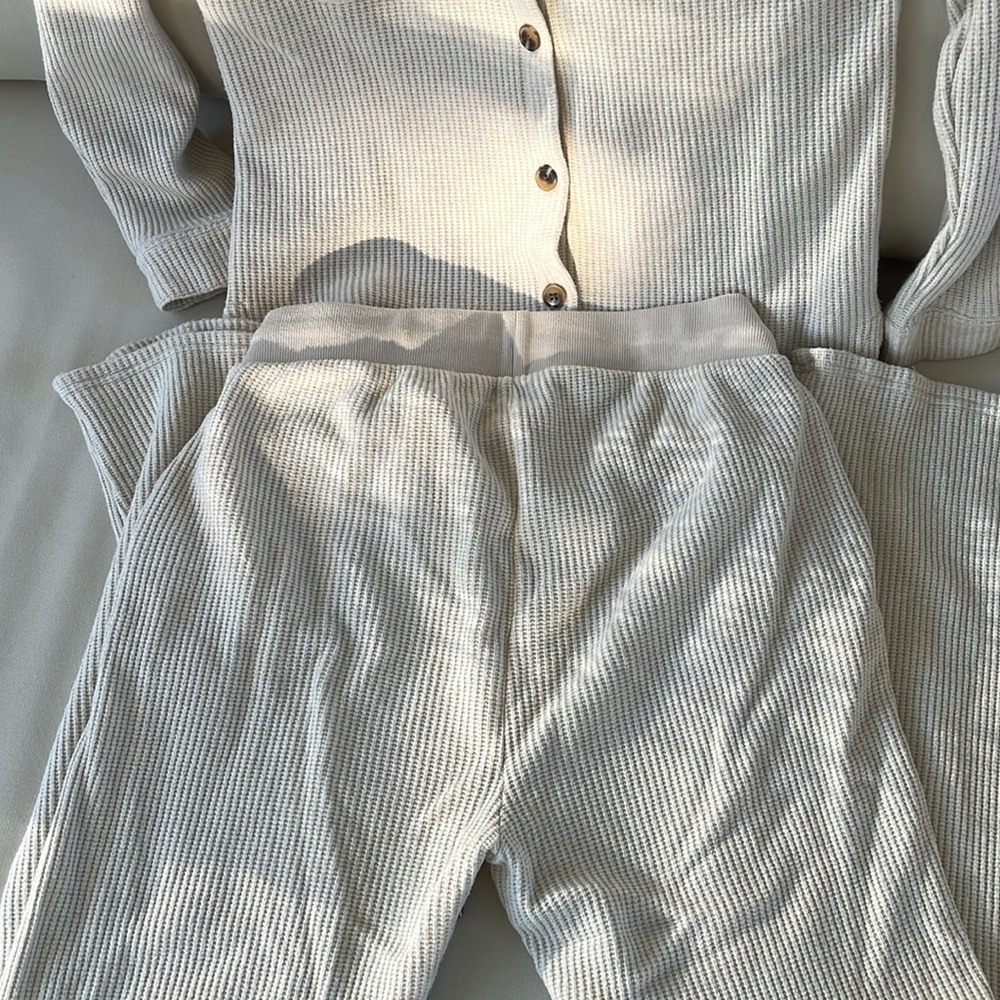 Thread & Supply Cream Matching Set - Picture 9 of 9